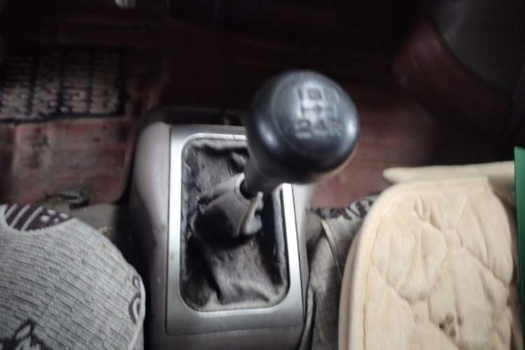 Used Wuling Rongguang 2011 1.2L Comfort Model Gear Lever