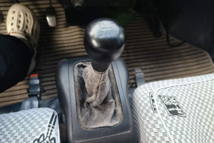 Used Wuling Rongguang 2011 1.2L Base Version Gear Lever