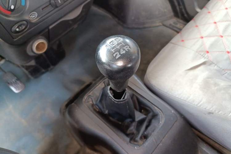 Used Wuling Rongguang 2011 1.2L Base Version Gear Lever
