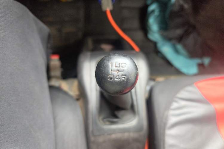 Used Wuling Rongguang 2011 1.2L Base Version Gear Lever