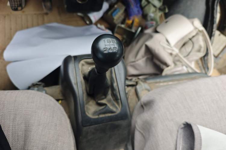 Used Wuling Rongguang 2011 1.2L Base Version Gear Lever