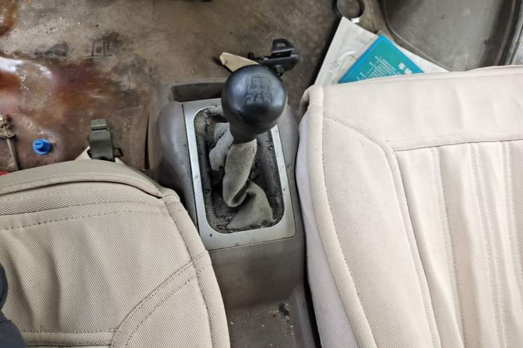 Used Wuling Rongguang 2011 1.2L Standard Version Gear Lever