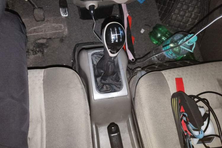 Used Wuling Rongguang 2011 1.2L Standard Version Gear Lever