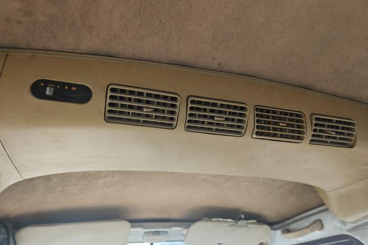Used Wuling Rongguang 2011 1.2L Standard Version Headliner