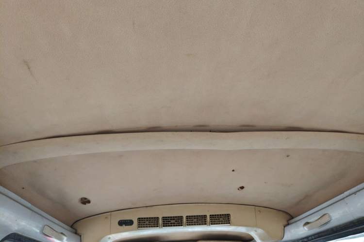 Used Wuling Rongguang 2011 1.2L Comfort Model Headliner