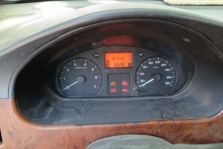 Used Wuling Rongguang 2011 1.5L Base Version Instrument Cluster