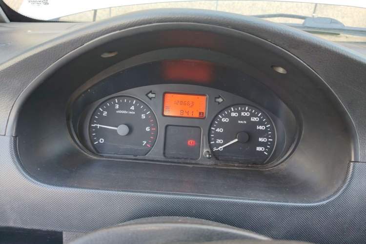 Used Wuling Rongguang 2011 1.5L Base Version Instrument Cluster