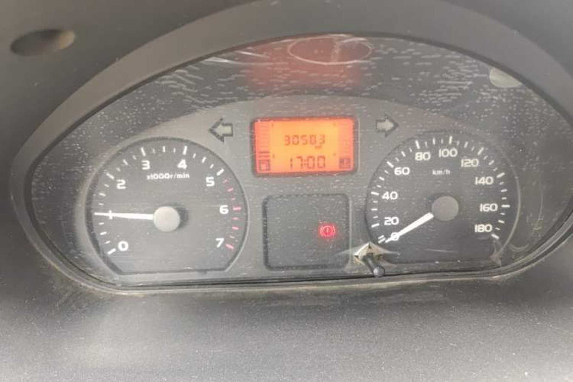 Used Wuling Rongguang 2011 1.2L Comfort Model Instrument Cluster