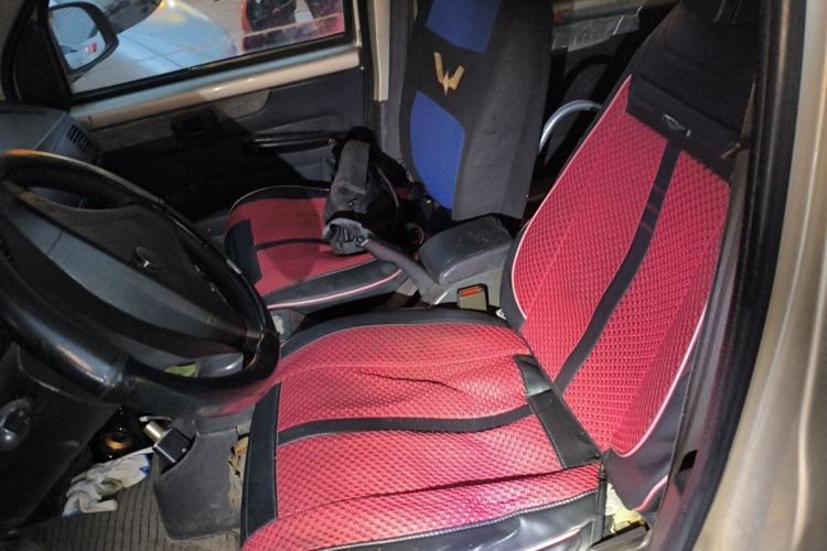 Used Wuling Rongguang 2011 1.2L Base Version Left Front Seat
