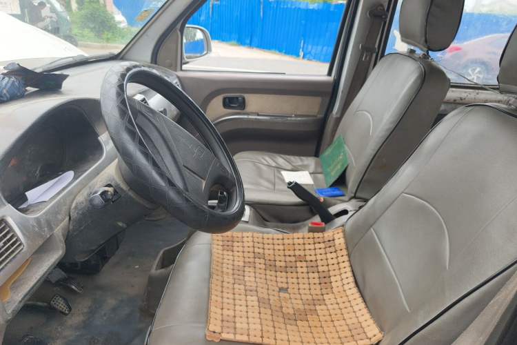 Used Wuling Rongguang 2011 1.2L Standard Version Left Front Seat