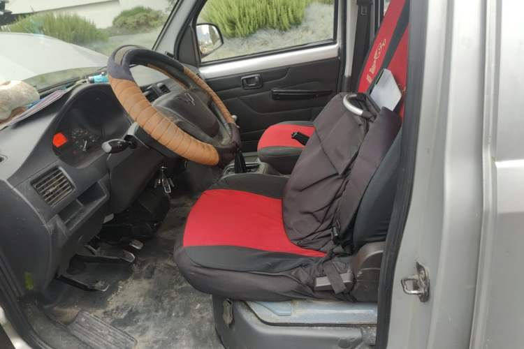 Used Wuling Rongguang 2011 1.2L Base Version Left Front Seat