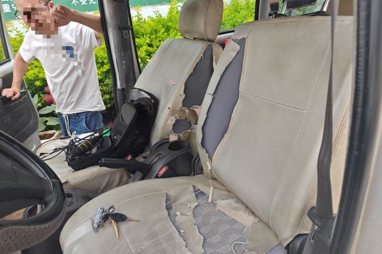Used Wuling Rongguang 2011 1.2L Base Version Left Front Seat