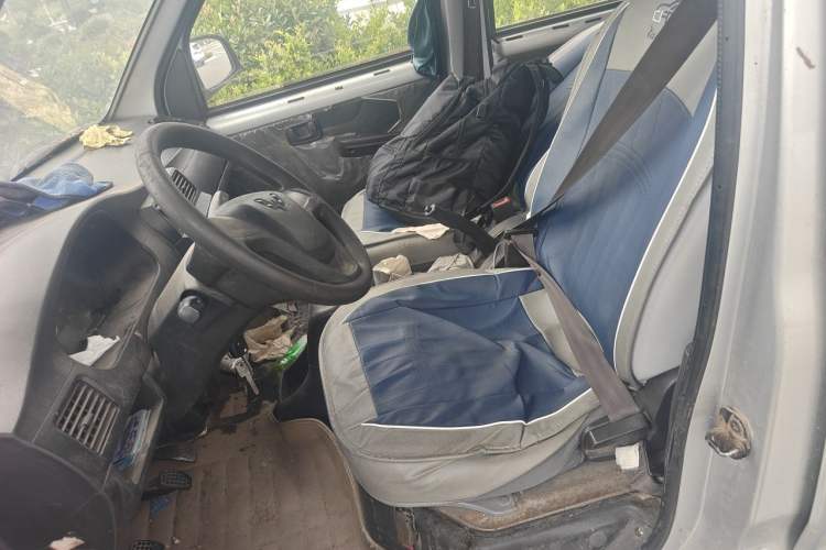 Used Wuling Rongguang 2011 1.2L Base Version Left Front Seat