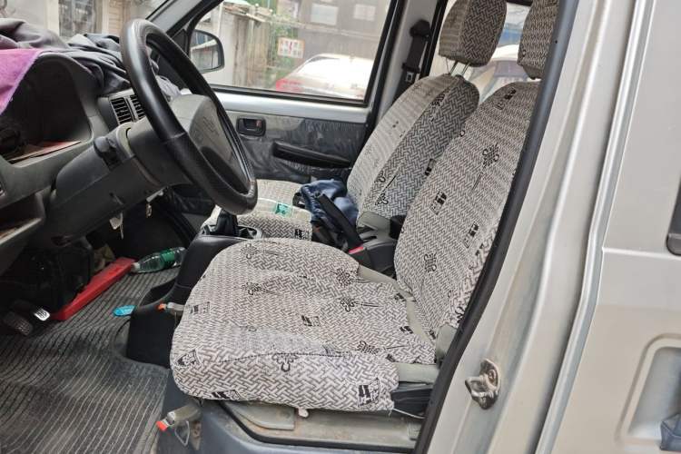 Used Wuling Rongguang 2011 1.2L Base Version Left Front Seat