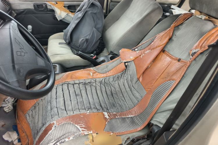 Used Wuling Rongguang 2011 1.2L Base Version Left Front Seat