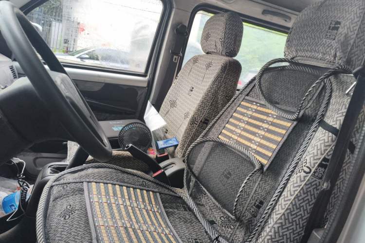 Used Wuling Rongguang 2011 1.2L Base Version Left Front Seat