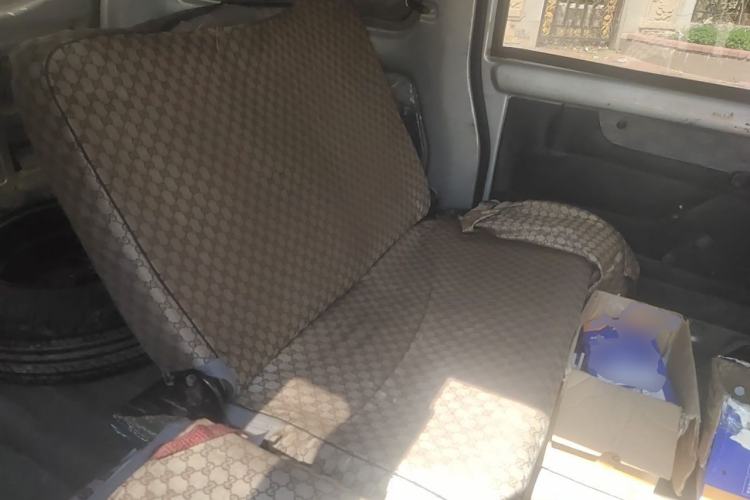 Used Wuling Rongguang 2011 1.2L Base Version Left Rear Seat