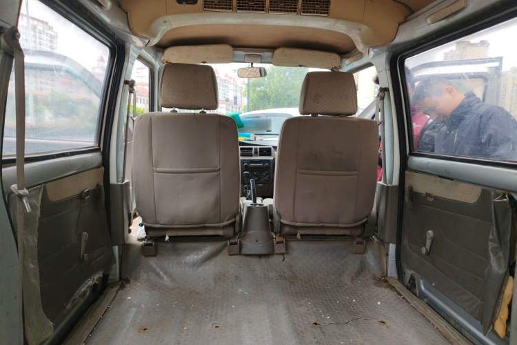 Used Wuling Rongguang 2011 1.2L Comfort Model Left Rear Seat