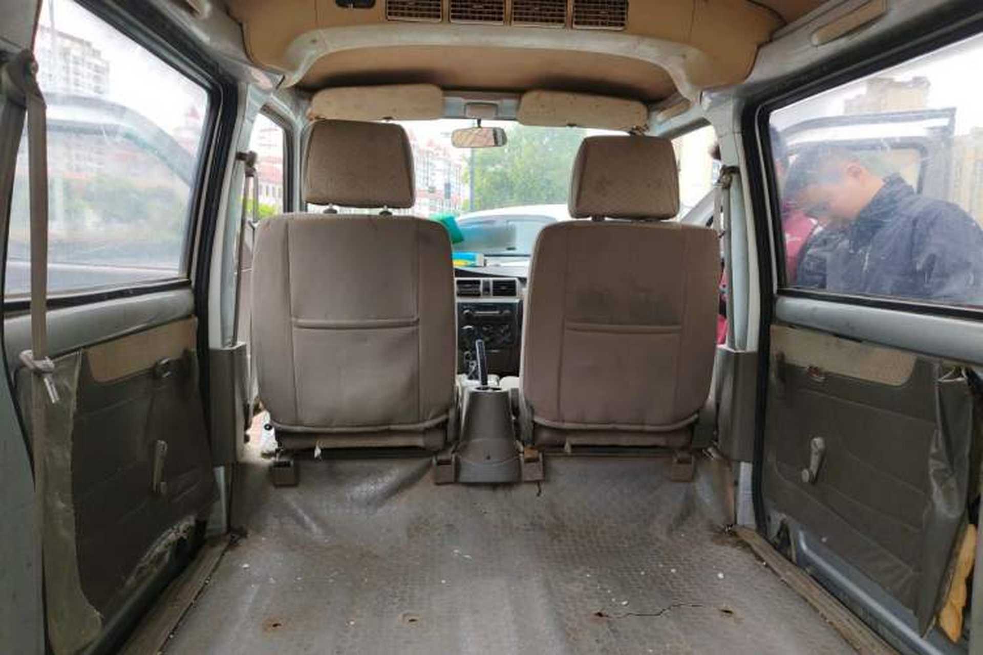 Used Wuling Rongguang 2011 1.2L Comfort Model Left Rear Seat
