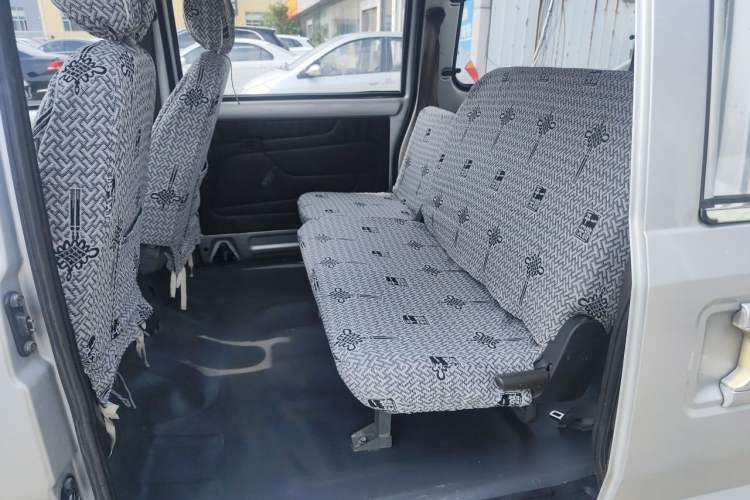 Used Wuling Rongguang 2011 1.2L Base Version Left Rear Seat