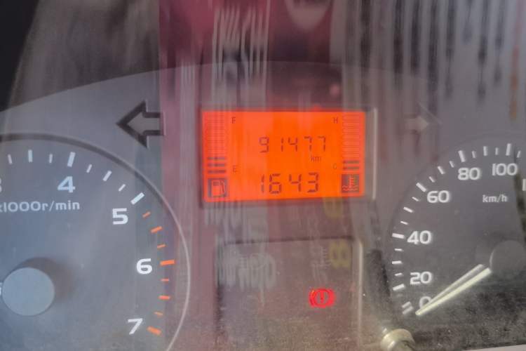 Used Wuling Rongguang 2011 1.2L Base Version Odometer Close Up