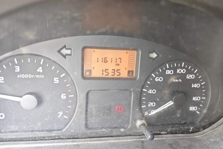 Used Wuling Rongguang 2011 1.2L Base Version Odometer Close Up
