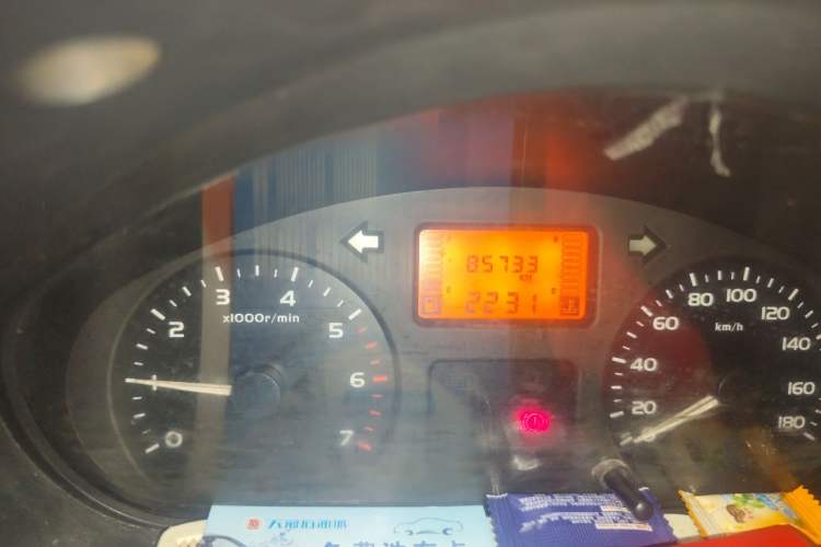 Used Wuling Rongguang 2011 1.2L Standard Version Odometer Close Up