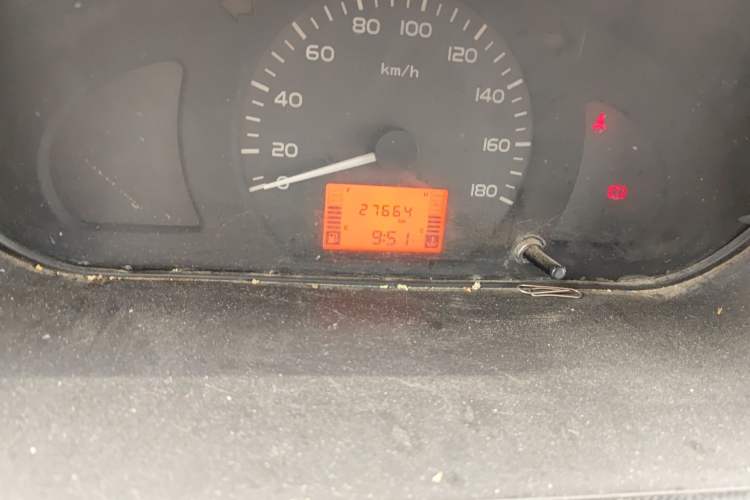 Used Wuling Rongguang 2011 1.2L Base Version Odometer Close Up