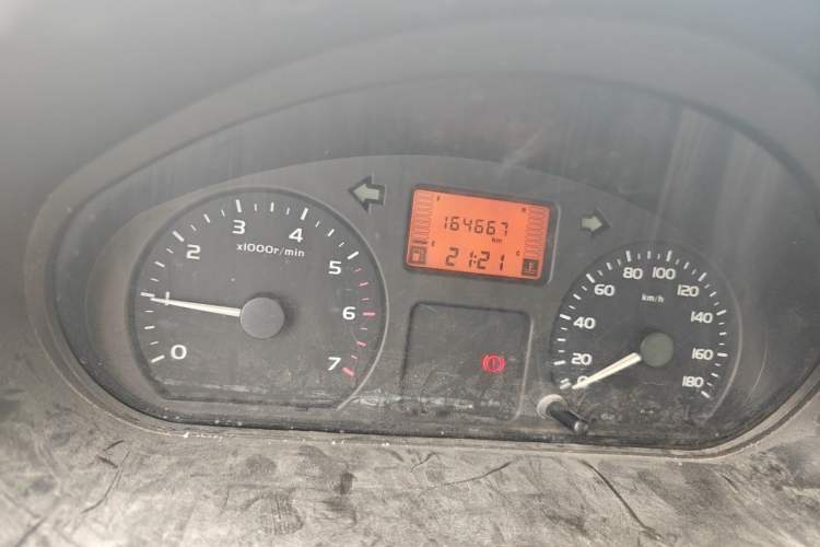 Used Wuling Rongguang 2011 1.5L Base Version Odometer Close Up