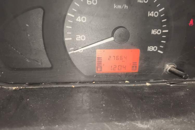 Used Wuling Rongguang 2011 1.2L Base Version Odometer Close Up