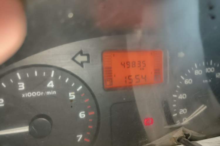 Used Wuling Rongguang 2011 1.2L Base Version Odometer Close Up