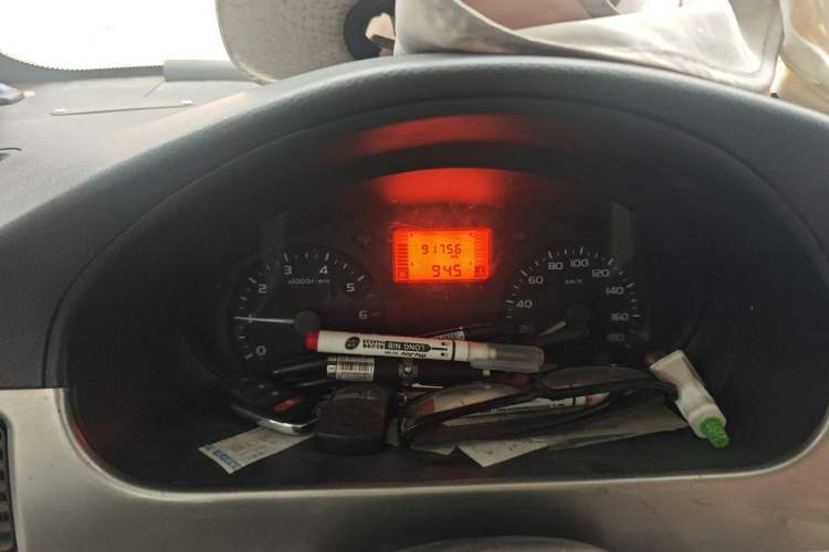 Used Wuling Rongguang 2011 1.2L Standard Version Odometer Close Up