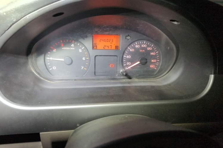 Used Wuling Rongguang 2011 1.2L Base Version Odometer Close Up