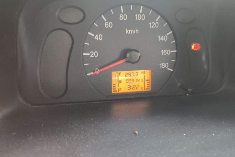 Used Wuling Rongguang  Odometer Close Up
