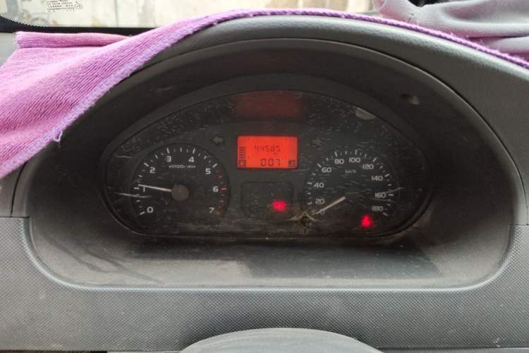 Used Wuling Rongguang 2011 1.2L Base Version Odometer Close Up