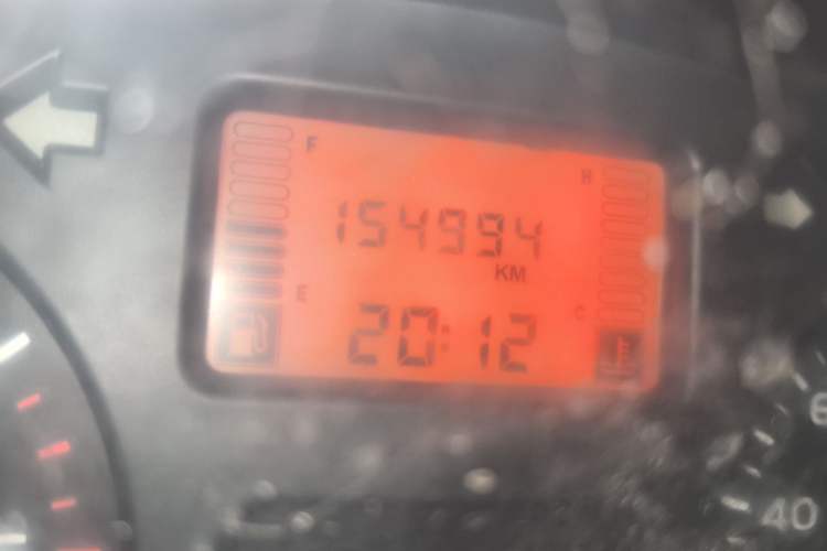 Used Wuling Rongguang 2011 1.2L Comfort Model Odometer Close Up