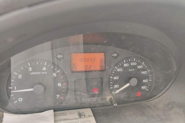 Used Wuling Rongguang 2011 1.2L Base Version Odometer Close Up