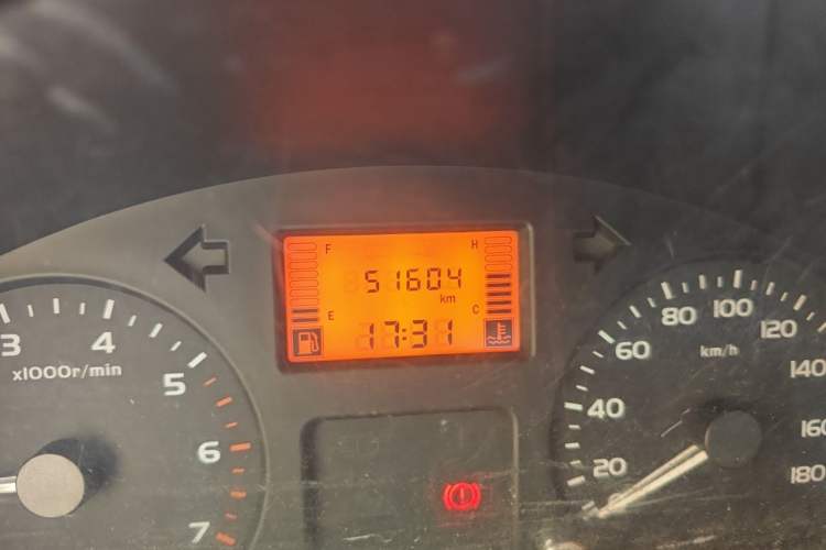 Used Wuling Rongguang 2011 1.2L Standard Version Odometer Close Up