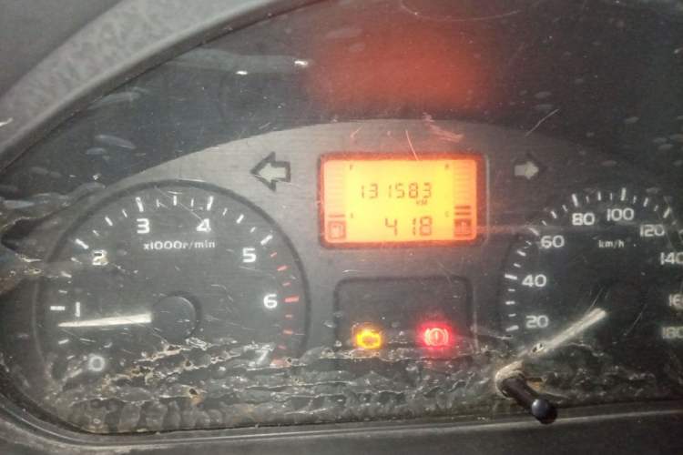 Used Wuling Rongguang 2011 1.2L Base Version Odometer Close Up