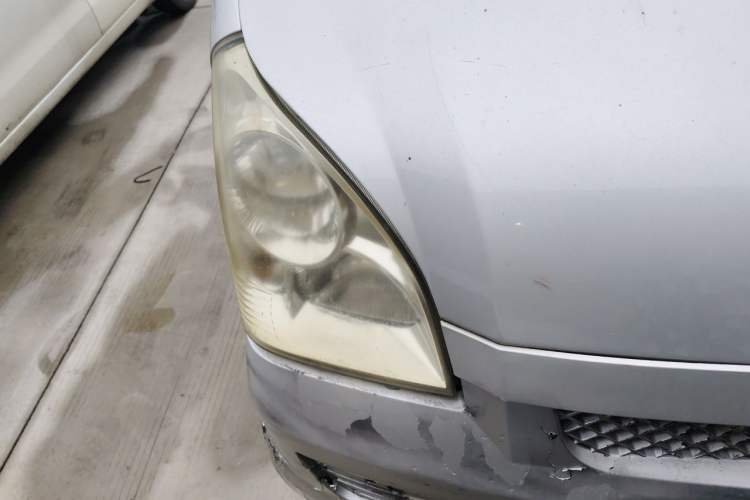 Used Wuling Rongguang 2011 1.2L Base Version Right Front Headlight