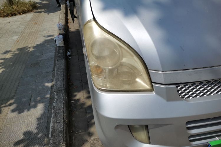 Used Wuling Rongguang 2011 1.2L Standard Version Right Front Headlight