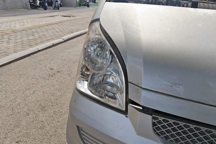 Used Wuling Rongguang 2011 1.2L Base Version Right Front Headlight
