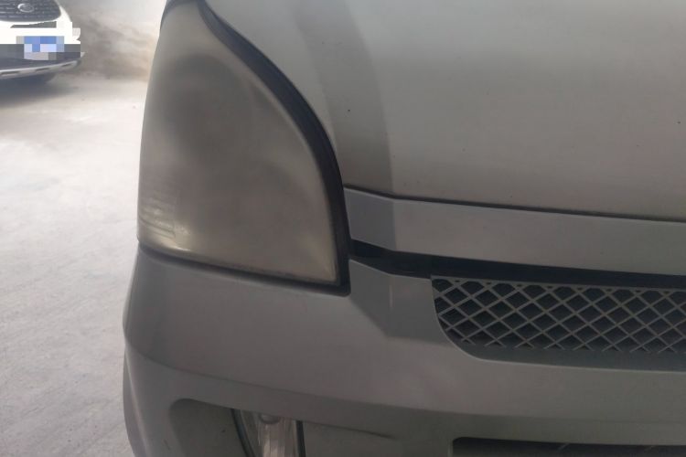 Used Wuling Rongguang 2011 1.2L Standard Version Right Front Headlight