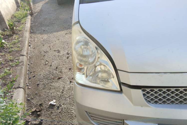 Used Wuling Rongguang 2011 1.2L Base Version Right Front Headlight