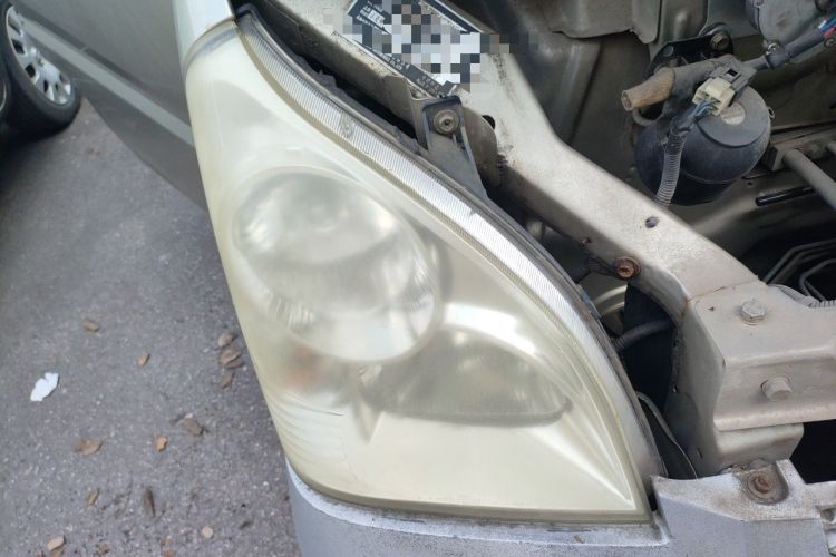 Used Wuling Rongguang 2011 1.2L Base Version Right Front Headlight