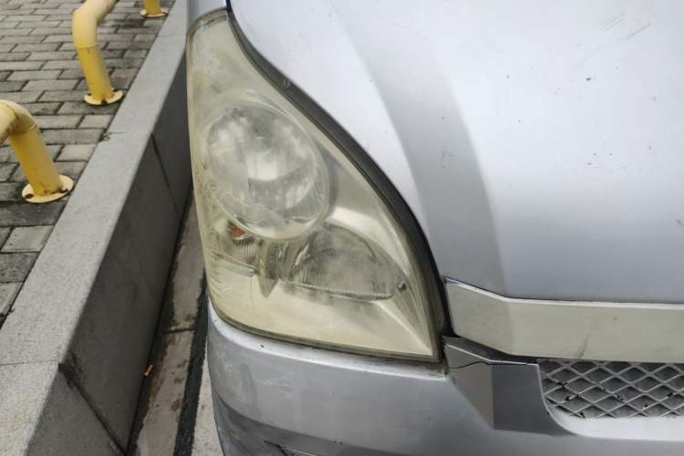 Used Wuling Rongguang 2011 1.2L Base Version Right Front Headlight