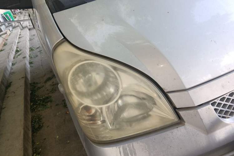 Used Wuling Rongguang 2011 1.2L Base Version Right Front Headlight