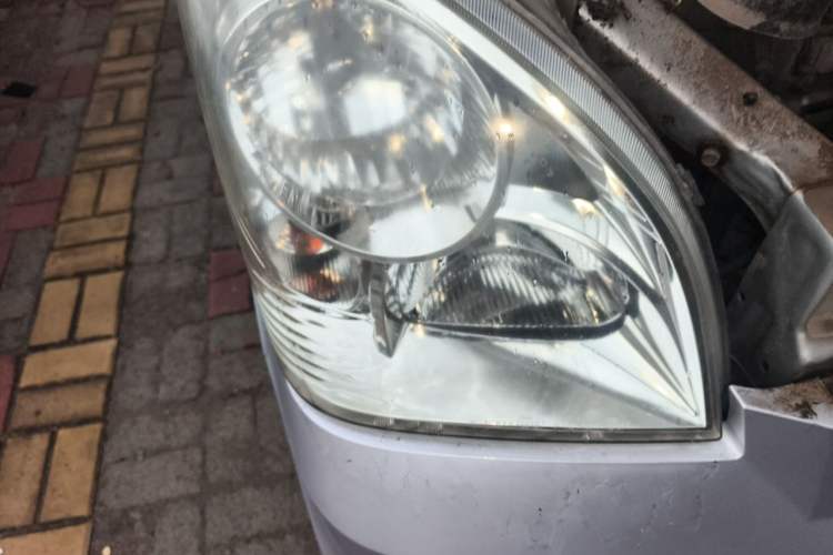 Used Wuling Rongguang 2011 1.2L Base Version Right Front Headlight