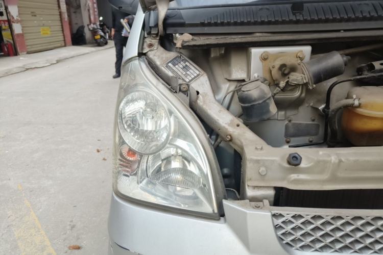 Used Wuling Rongguang 2011 1.2L Base Version Right Front Headlight