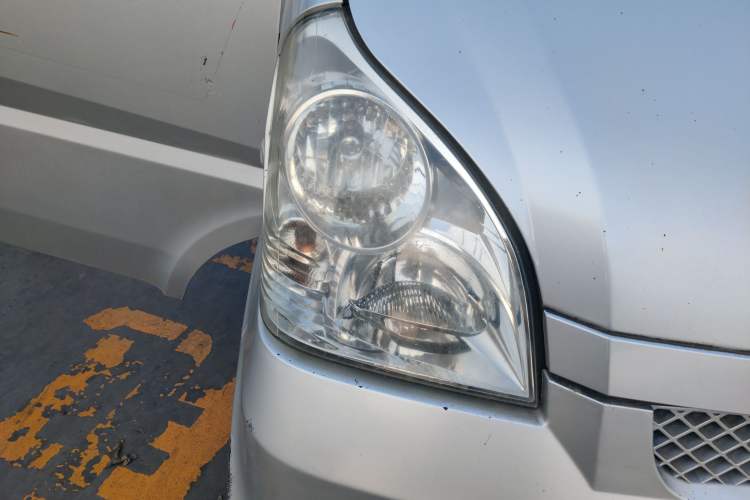 Used Wuling Rongguang 2011 1.2L Base Version Right Front Headlight